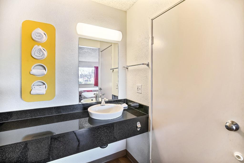 Motel 6-Oakland, Ca - Embarcadero Eksteriør billede